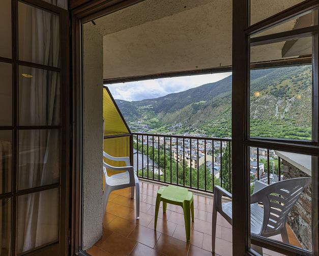 Appartement avec Vue sur la Montagne - 3 Adultes