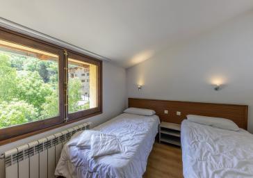 Apartamento con vistas a las montañas - 2 Adultos + 1 niño