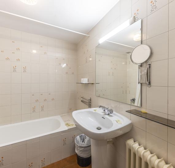 Apartamento con  vistas a las montañas - 4 Adultos